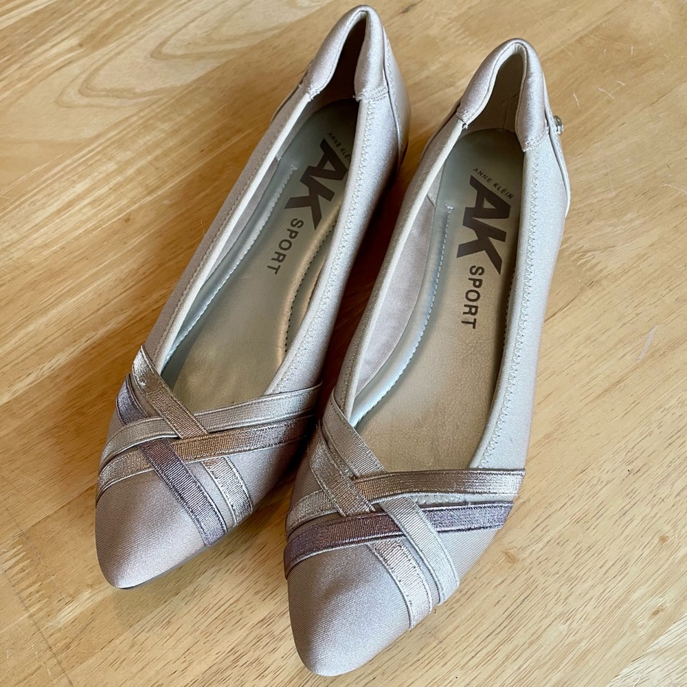 Anne Klein Sport Nude/Metallic Flat